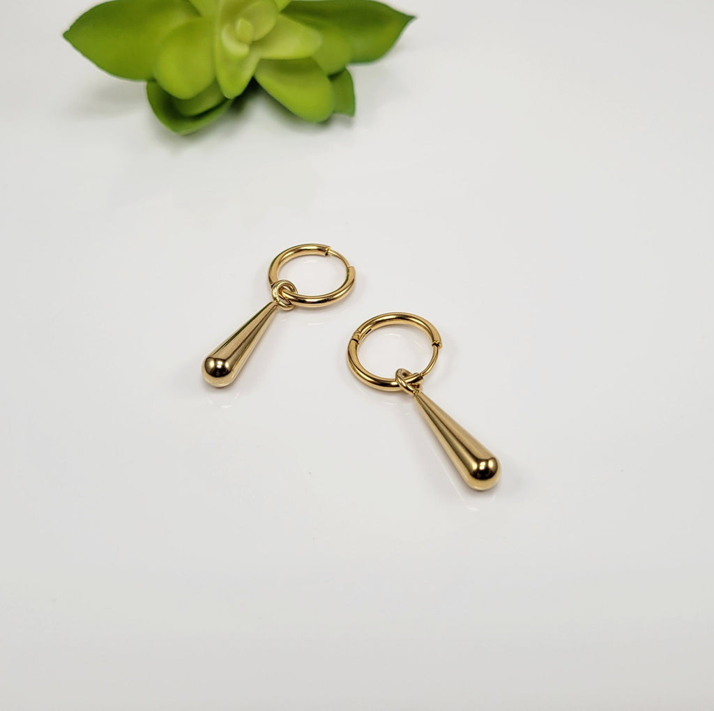 bold gold earrings